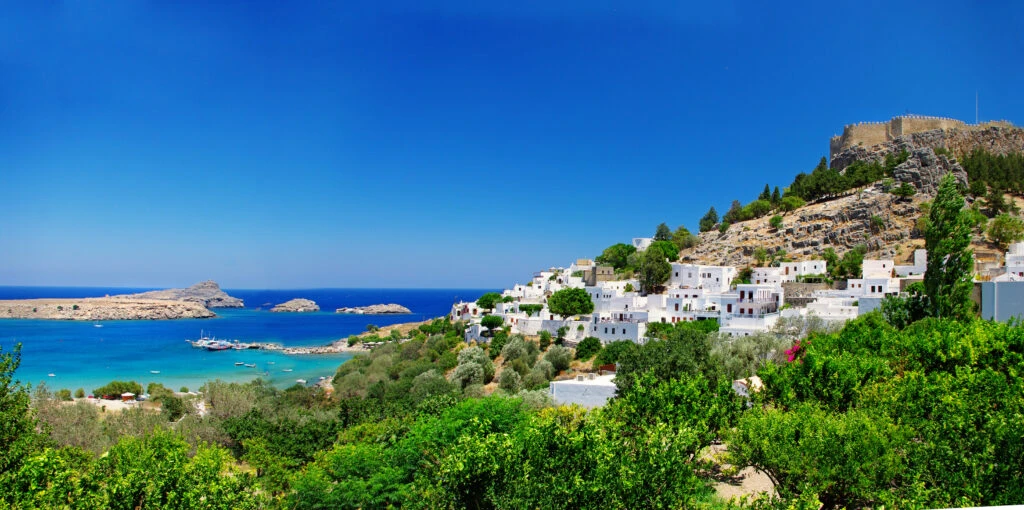 Veniturile câștigate de Grecia din turism au înregistrat un nou record în primul semestru din 2023
