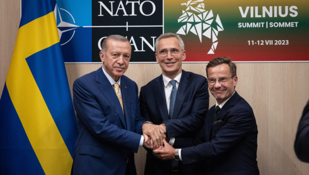 Erdogan a fost înduplecat. Turcia va sprijini aderarea Suediei la NATO