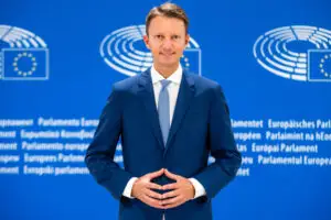 Siegfried Mureșan, în centrul unor controverse din PPE. Cum a ajuns din PMP în PNL și și-a păstrat mandatul de europarlamentar
