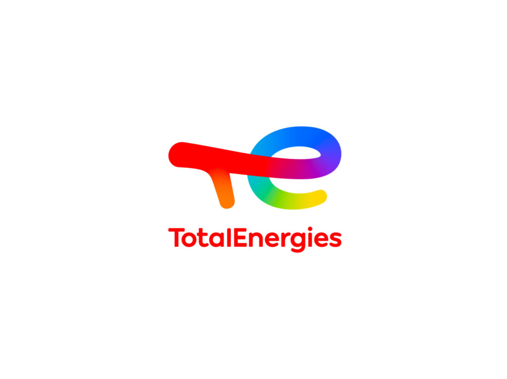 TotalEnergies Renewables SAS a achiziţionat cinci proiecte de parcuri fotovoltaice din România