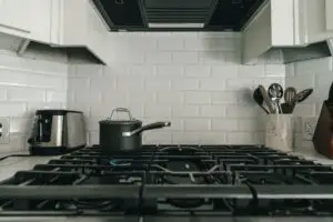 Descoperă avantajele culinare ale plitei pe gaz în bucătăria ta