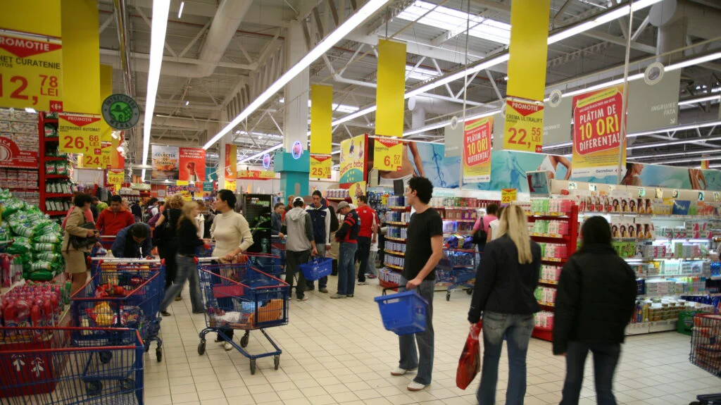 Devine obligatoriu în magazinele din România! Toată lumea trebuie să respecte din 30 noiembrie