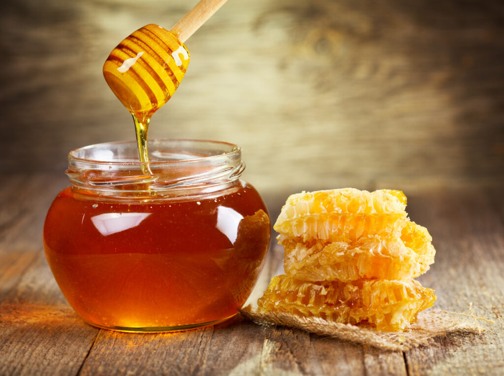 Adevărul despre miere. Ce se întâmplă în organism când o consumăm