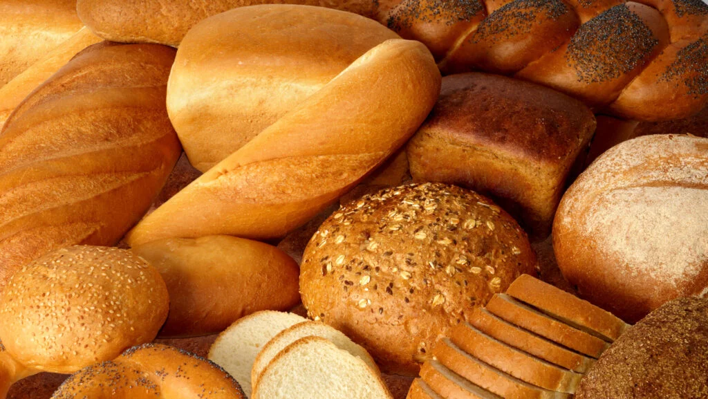 De ce nu trebuie să mănânci pâine! Ingredientul care te poate îmbolnăvi de cancer