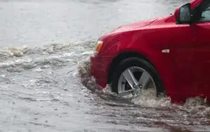 S-au întors vijeliile în România! Este Cod Portocaliu de vreme rea. Alertă meteo ANM