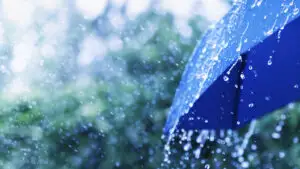 Alertă meteo în România! Cod portocaliu de vijelii în jumătate de ţară