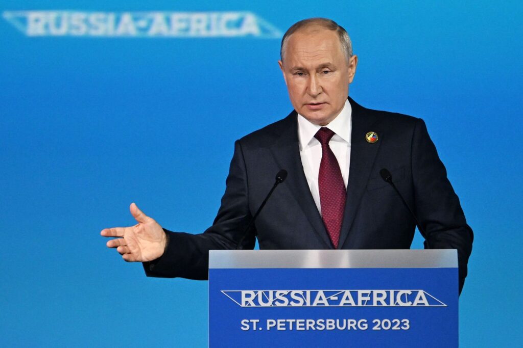Putin: Nu am respins niciodată negocierile, am spus întotdeauna că suntem pregătiţi pentru continuarea dialogului