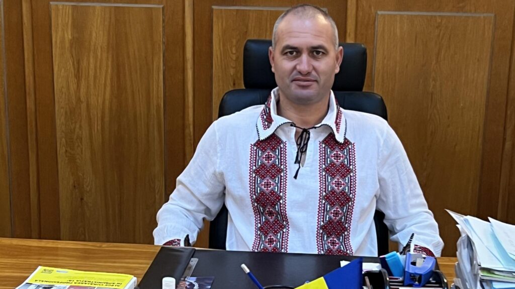 Primarul din Crevedia, exclus din PSD, iar primarul din Caracal a fost suspendat