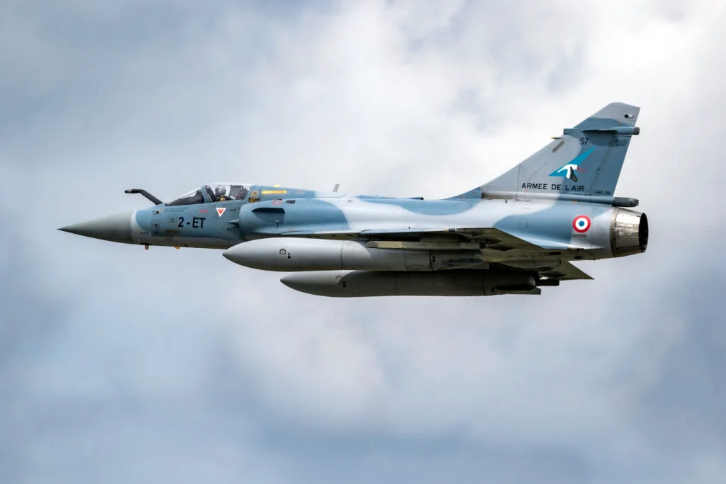 Zvonuri insistente privind prezența avioanelor franceze în Ucraina