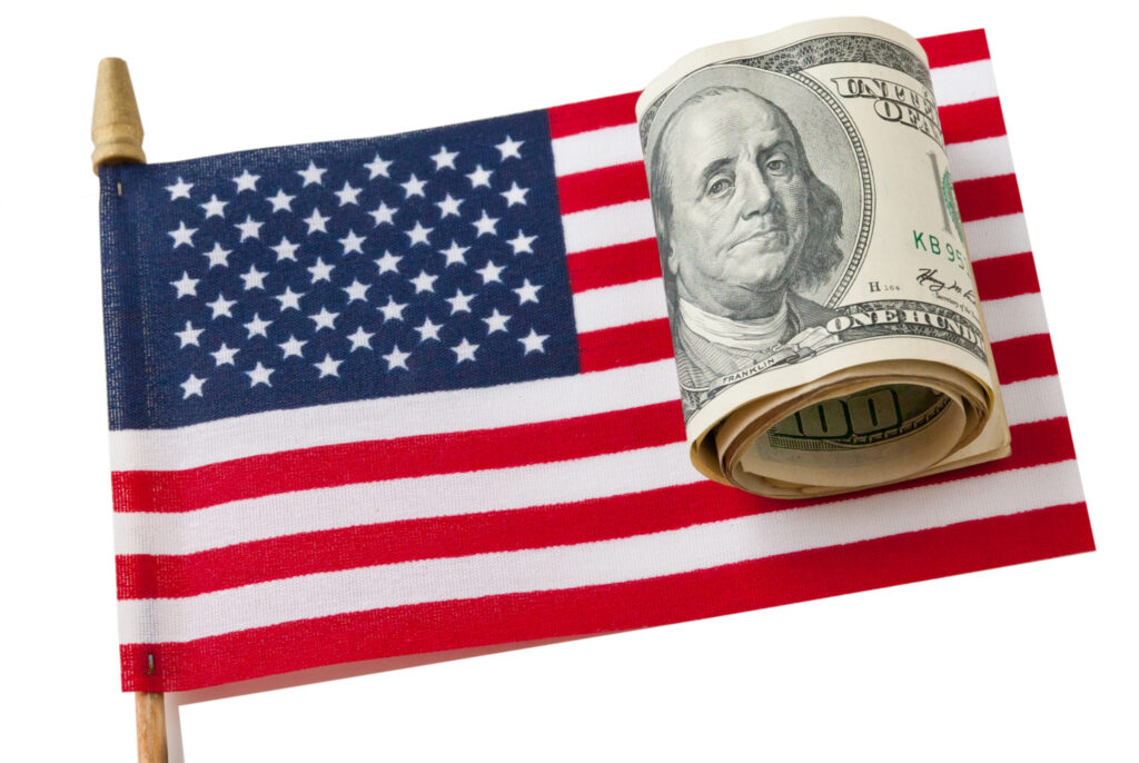 Anunț despre dolarul american! Cei care schimbă banii în dolari trebuie să știe
