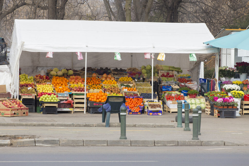 De la 1 ianuarie 2024, legumele, fructele și florile se vor vinde doar cu factură electronică (SURSE)