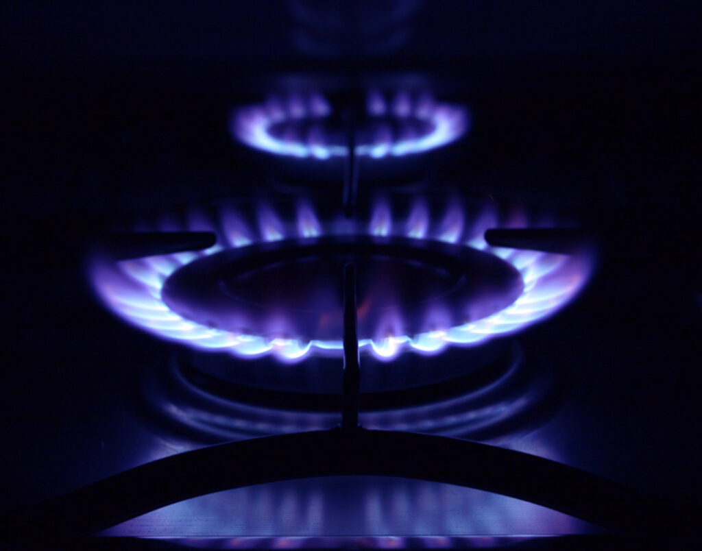 S-au scumpit din nou gazele în Europa. Preţurile de referinţă au crescut cu până la 40%