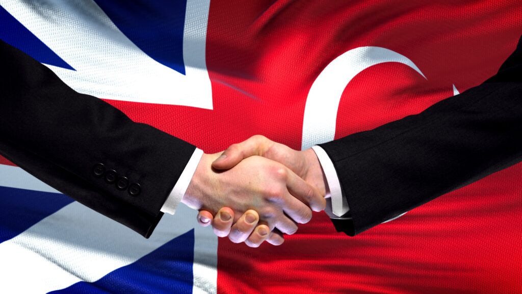 Acord între Marea Britanie și Turcia pentru combaterea imigranţilor ilegali