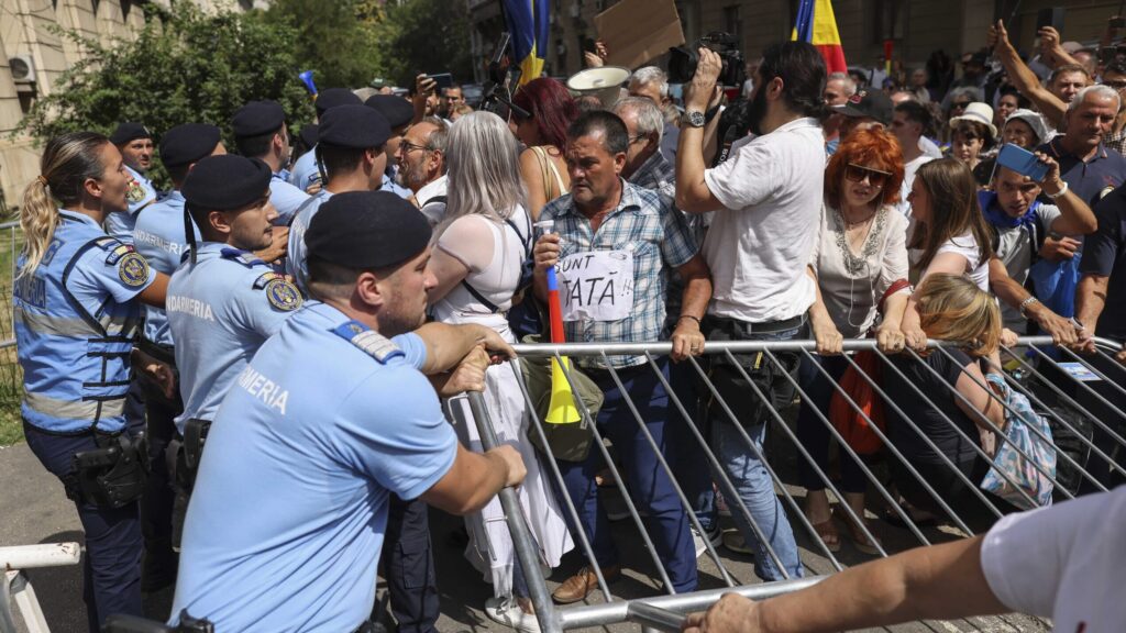 Grevă la ANAF! Proteste spontane în mai multe administraţii fiscale din ţară