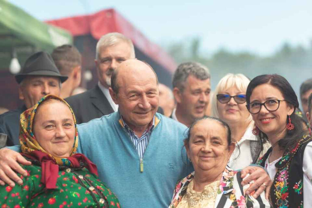 Traian Băsescu este devastat! Vestea care l-a adus în lacrimi pe fostul preşedinte