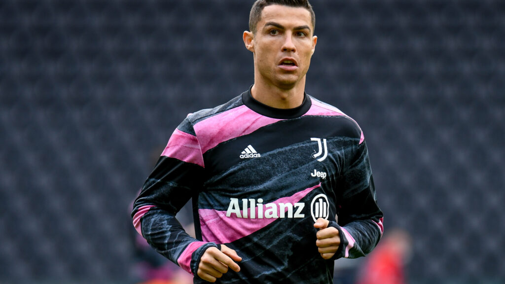 Cristiano Ronaldo trebuie să recupereze peste 19 milioane euro de la Juventus Torino