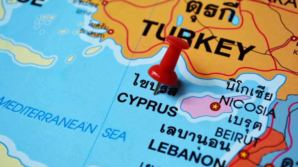Cum scăpa Rusia de sancțiunile internaționale? Cipru, paradisul oligarhilor ruși