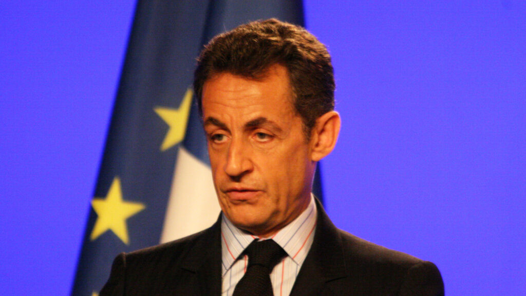 Nicolas Sarkozy a fost dublu inculpat. Ce acuzații i se aduc fostului președinte al Franței