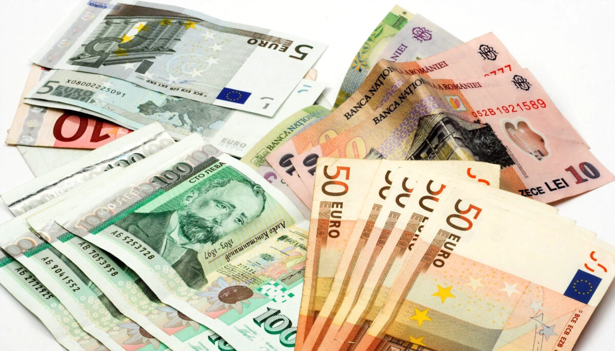 Bancnotele EURO se schimbă radical! Anunț pentru cei cu euro la saltea