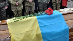 doliu sicriu inmormantare Ucraina