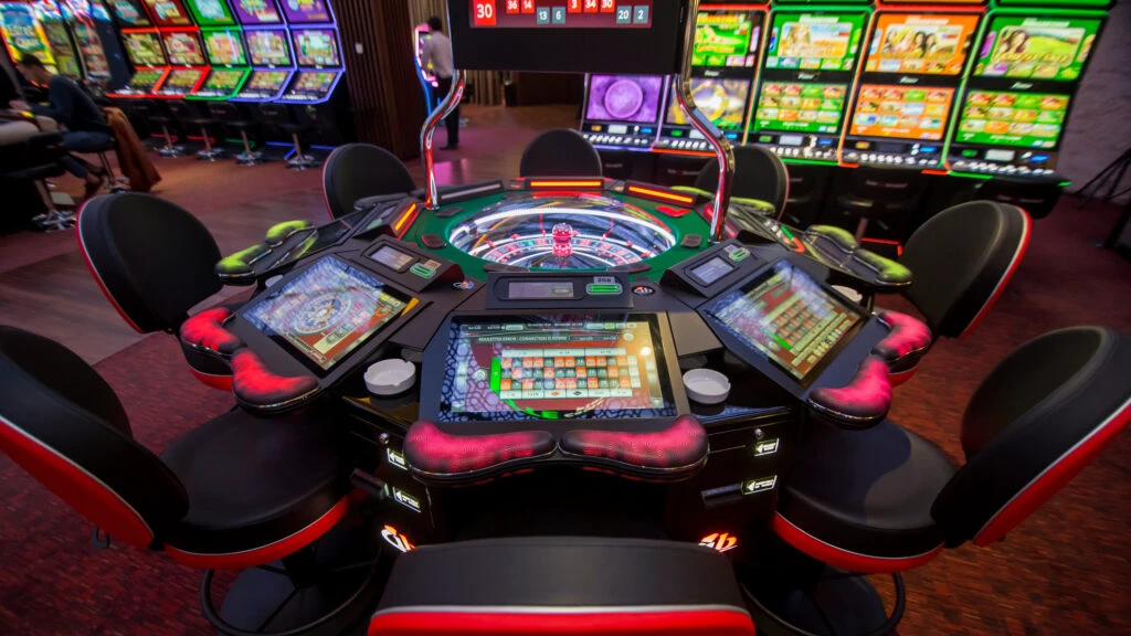 Ordonanţa privind jocurile de noroc a trecut de Senat. Va fi interzis în România