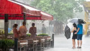 Vin vijeliile în România! Se strică vremea în jumătate de țară