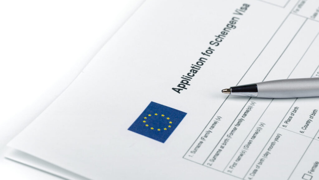 Comisia Europeană anunță măsuri mai stricte pentru călătorii fără vize