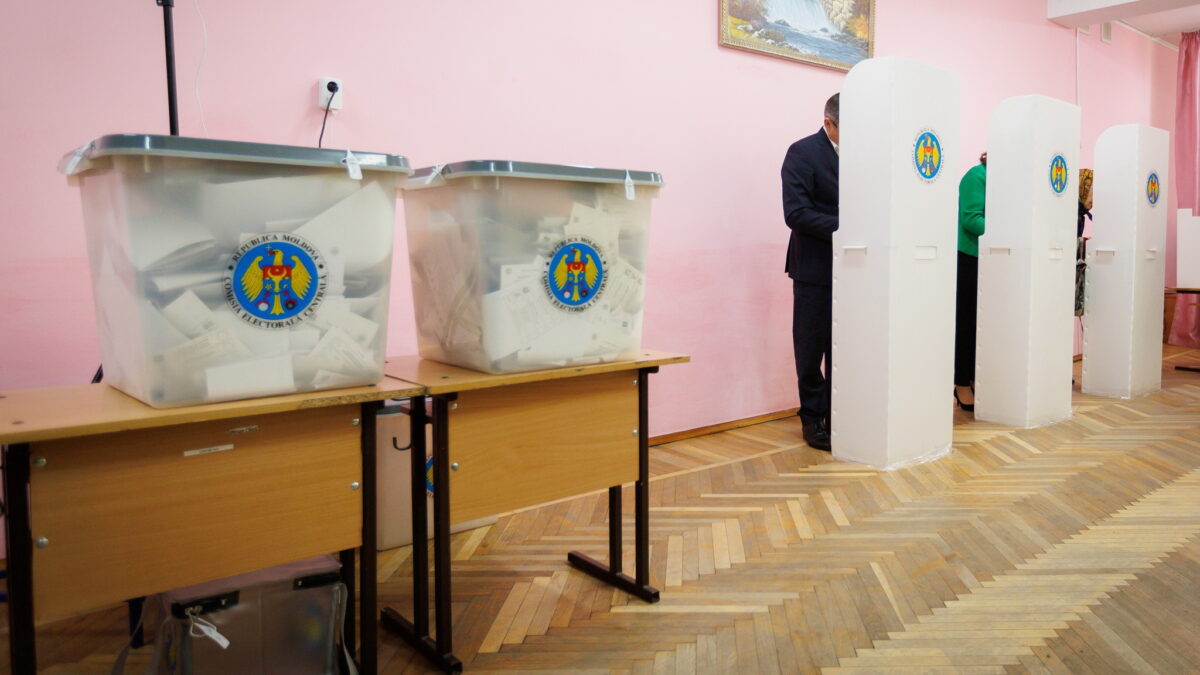 Alegeri Republica Moldova. Prezență de 41.4% la vot. La Chişinău, Ion Ceban conduce cu 50.65 %