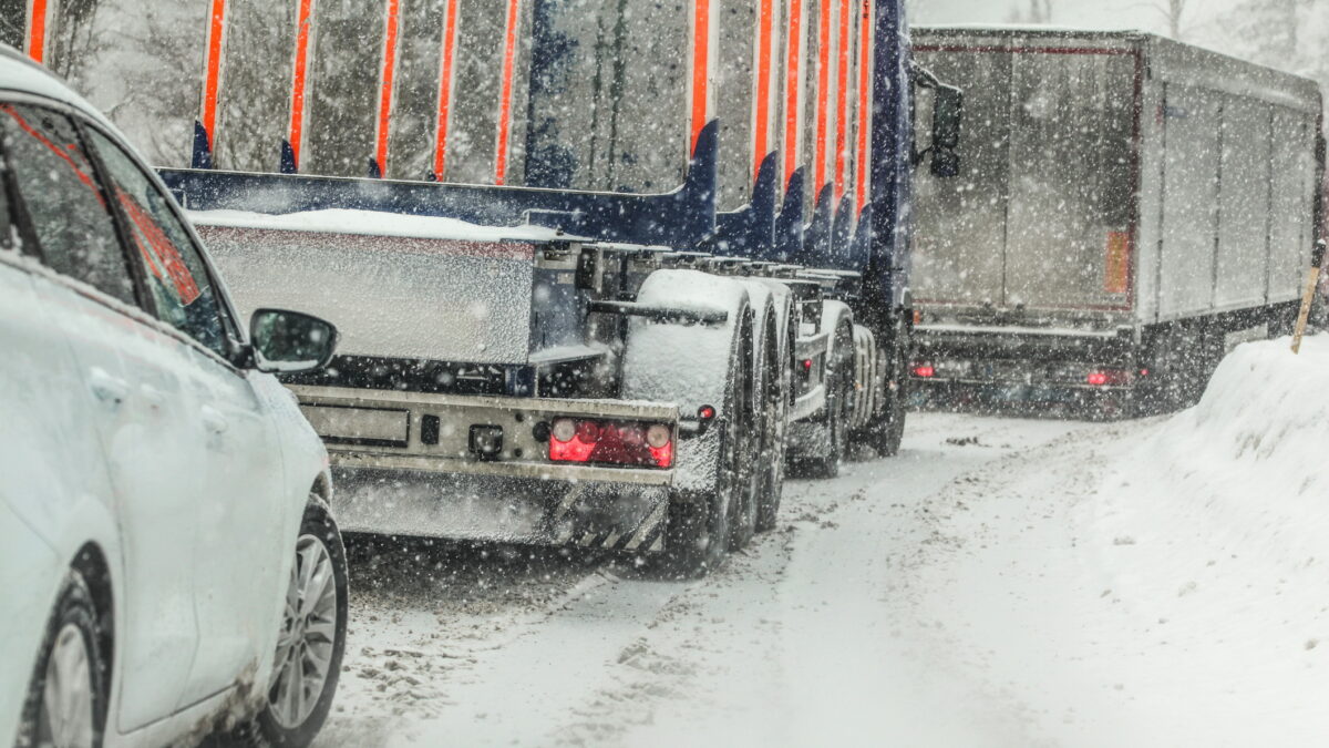 Traficul pentru camioane a fost suspendat de Bulgaria prin PTF Giurgiu-Ruse
