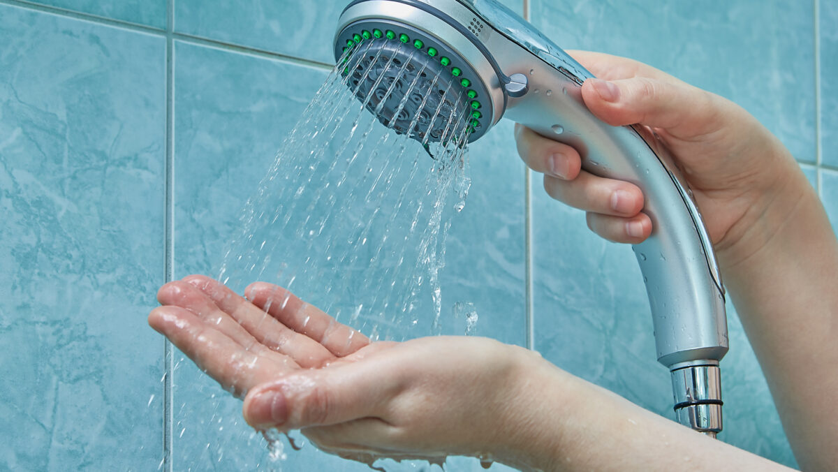 Cât de des trebuie să facem duș? Specialiștii avertizează: Nu faceți această greșeală!