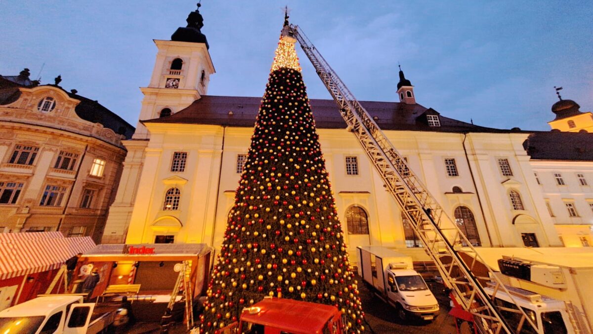 Când se deschide Târgul de Crăciun din Sibiu. Mari surprize în Piaţa Mare