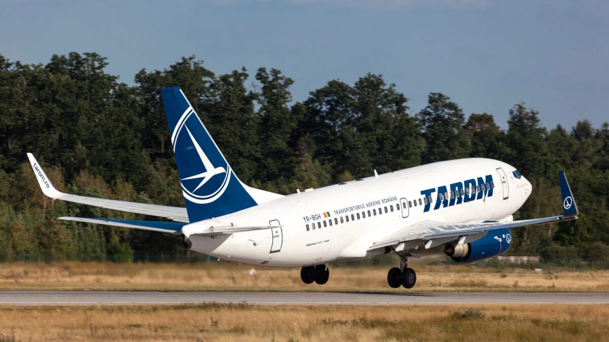 Sindicatele TAROM amenință cu blocarea zborurilor: Nu vom mai ridica avioanele
