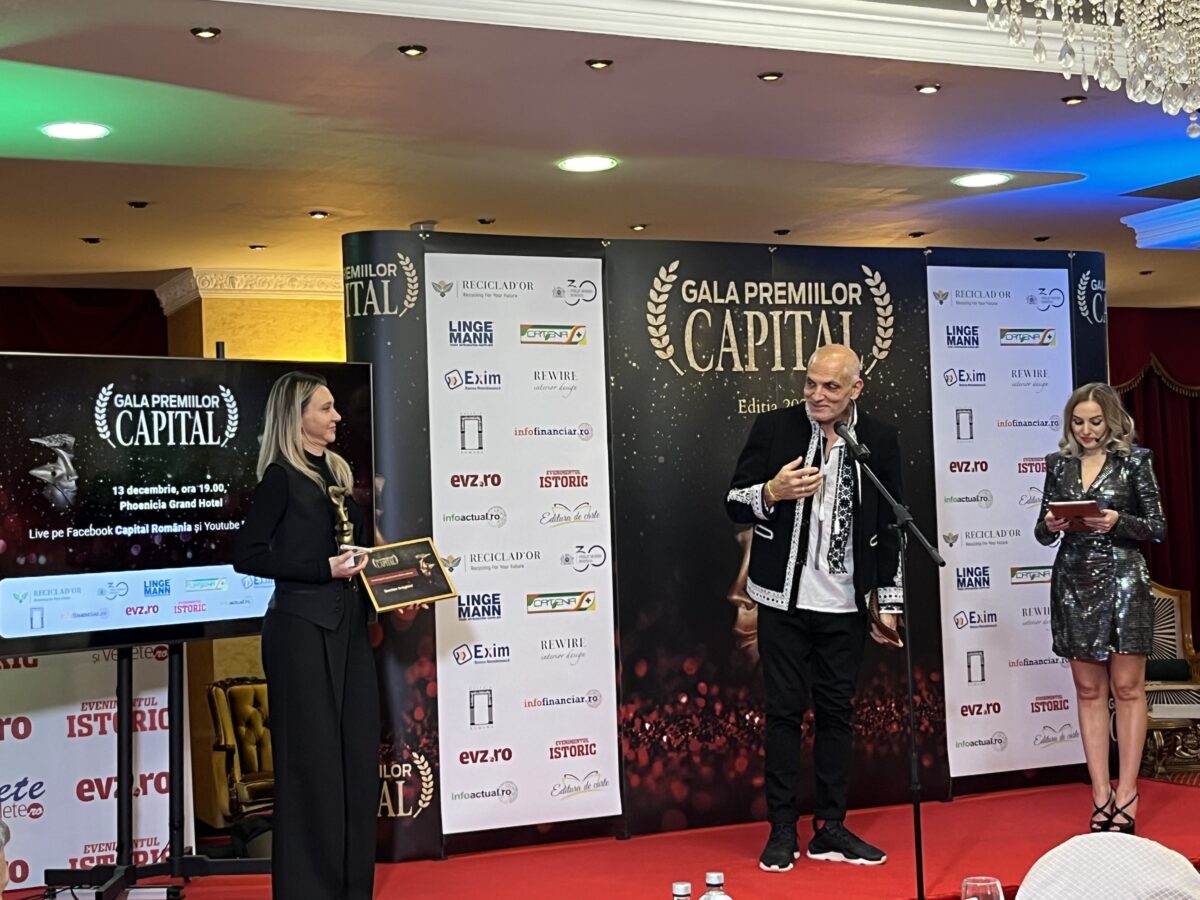 Damian Drăghici, la Gala Premiilor Capital, primește Premiul pentru promovarea culturii naționale
