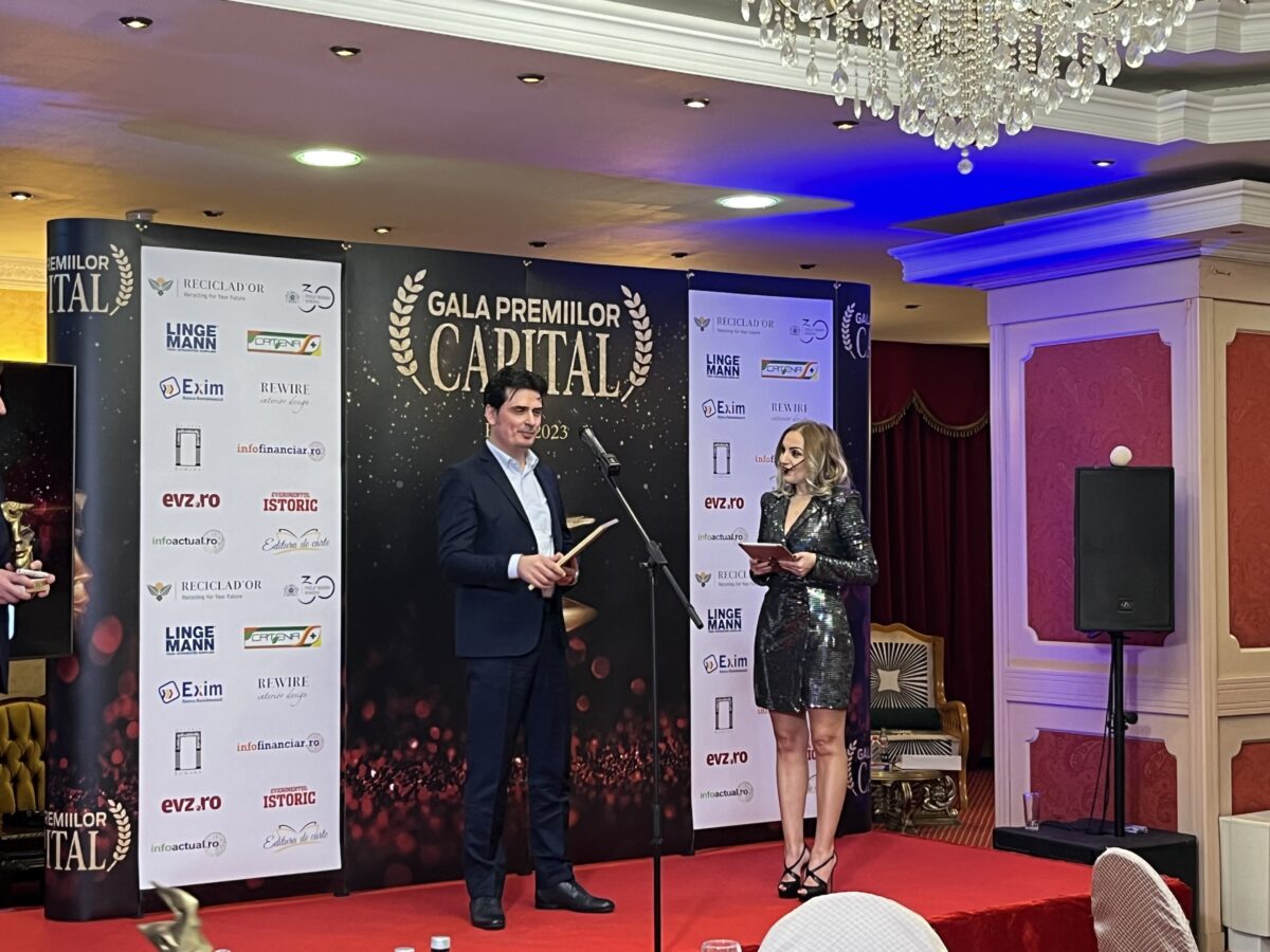 Familia Safir, la Gala premiilor Capital: „Obiectivul nostru este ca puiul cu creștere lentă care ajunge 90% la export să ajungă și în România”