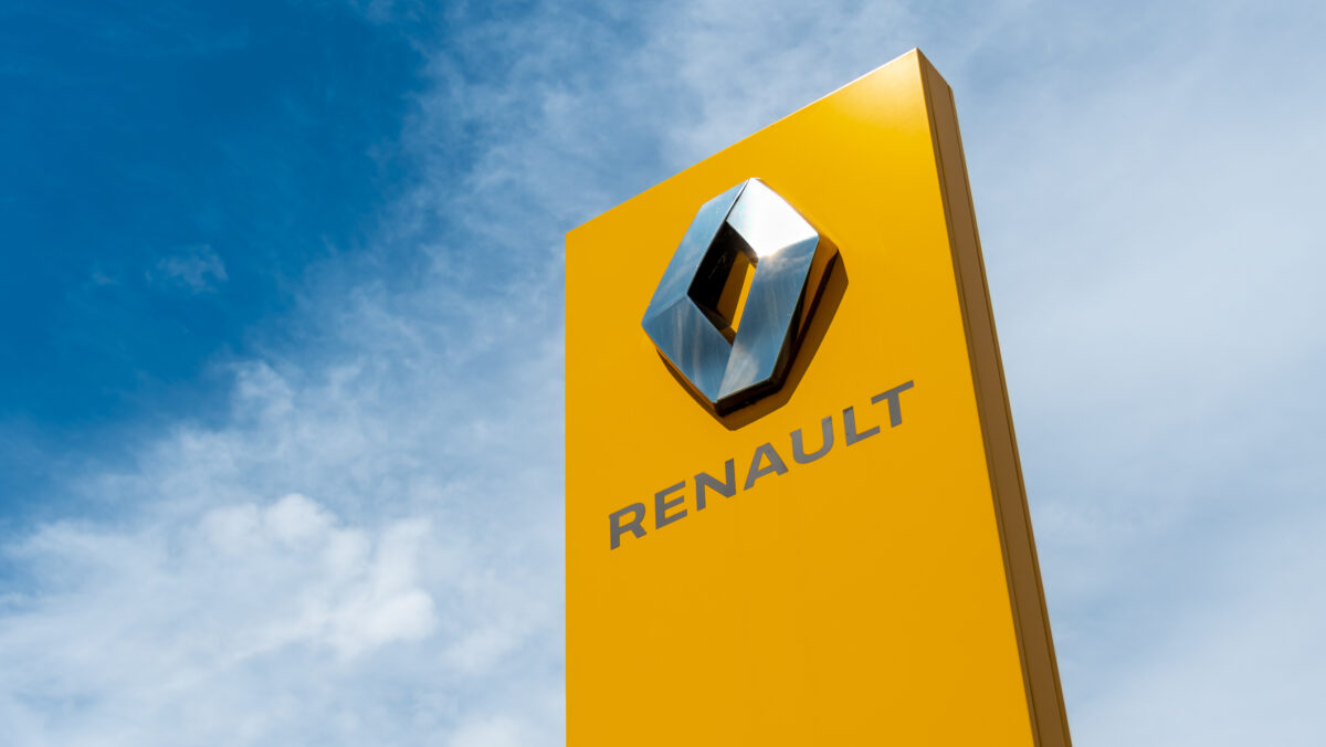 Grupul Renault reduce costurile de producţie. Scădere cu 50% pentru maşinile electrice
