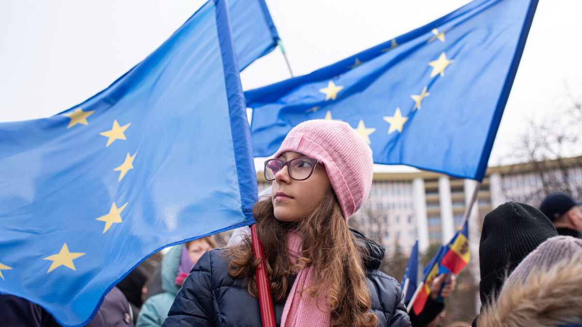Moldova se va alătura UE. Maia Sandu a dat startul la horă în curtea Preşedinţiei (FOTO)