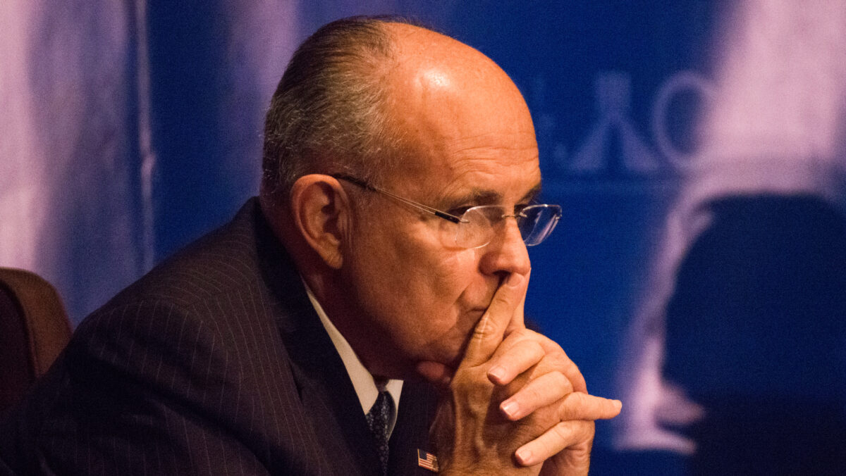 Rudy Giuliani, obligat să dea 148 de milioane de dolari. A defăimat doi agenți electorali