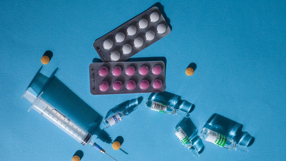 Antibiotice fără reţetă în farmacii. Lista completă a celor 20 de medicamente