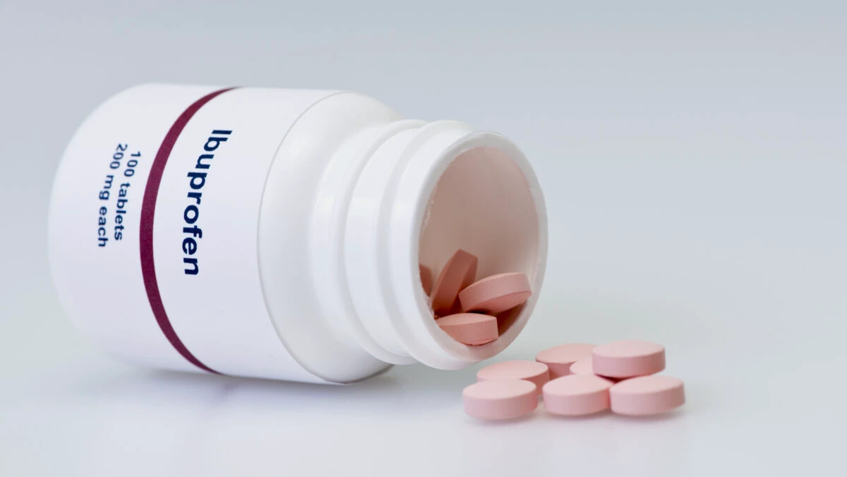 Adevărul despre Ibuprofen! Ce boli poate provoca dacă e luat în exces