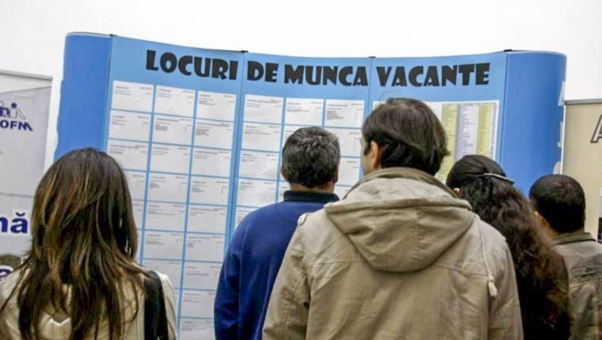 INS: Scade rata șomajului în România. Majoritatea şomerilor, bărbaţi. Date pentru octombrie