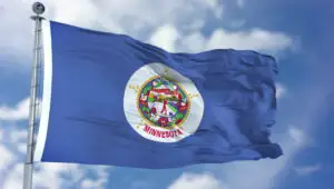 Statul Minnesota schimbul steagul. Vechiul drapel este considerat rasist