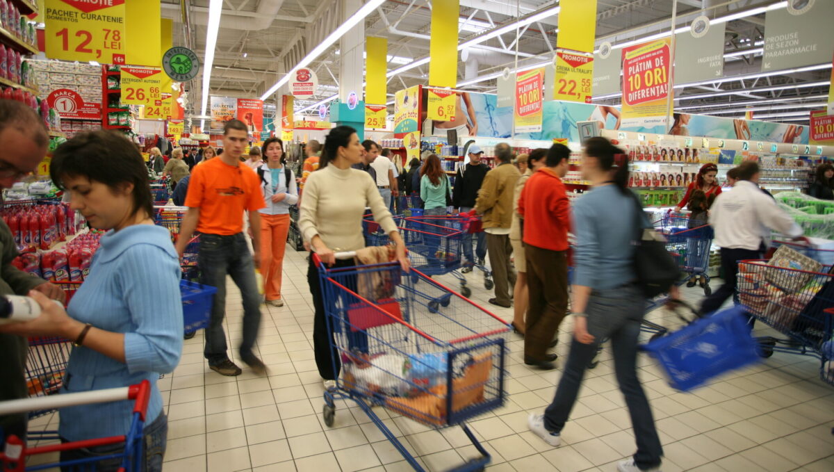 Programul supermarketurilor de Crăciun 2023. Când vor fi deschise Mega Image, Kaufland, Carrefour, Lidl