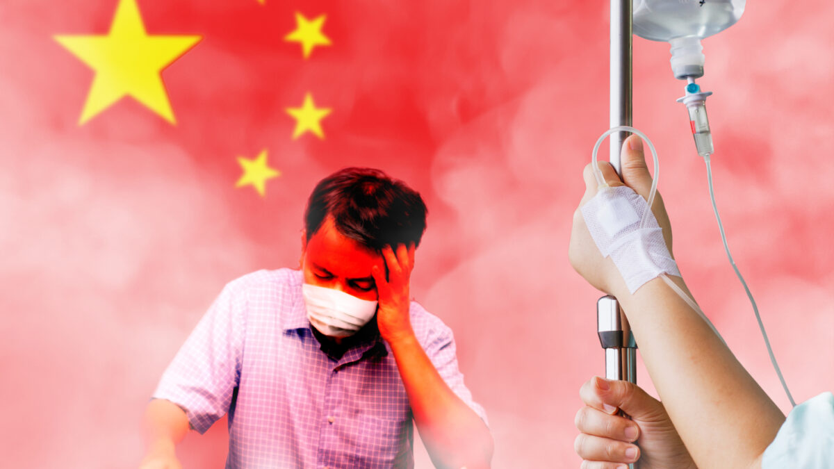 Noul virus ucigaș din China! Masca e din nou obligatorie. Se închid şcolile
