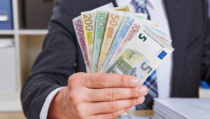 bancnote euro contrafacute, bani falsi
