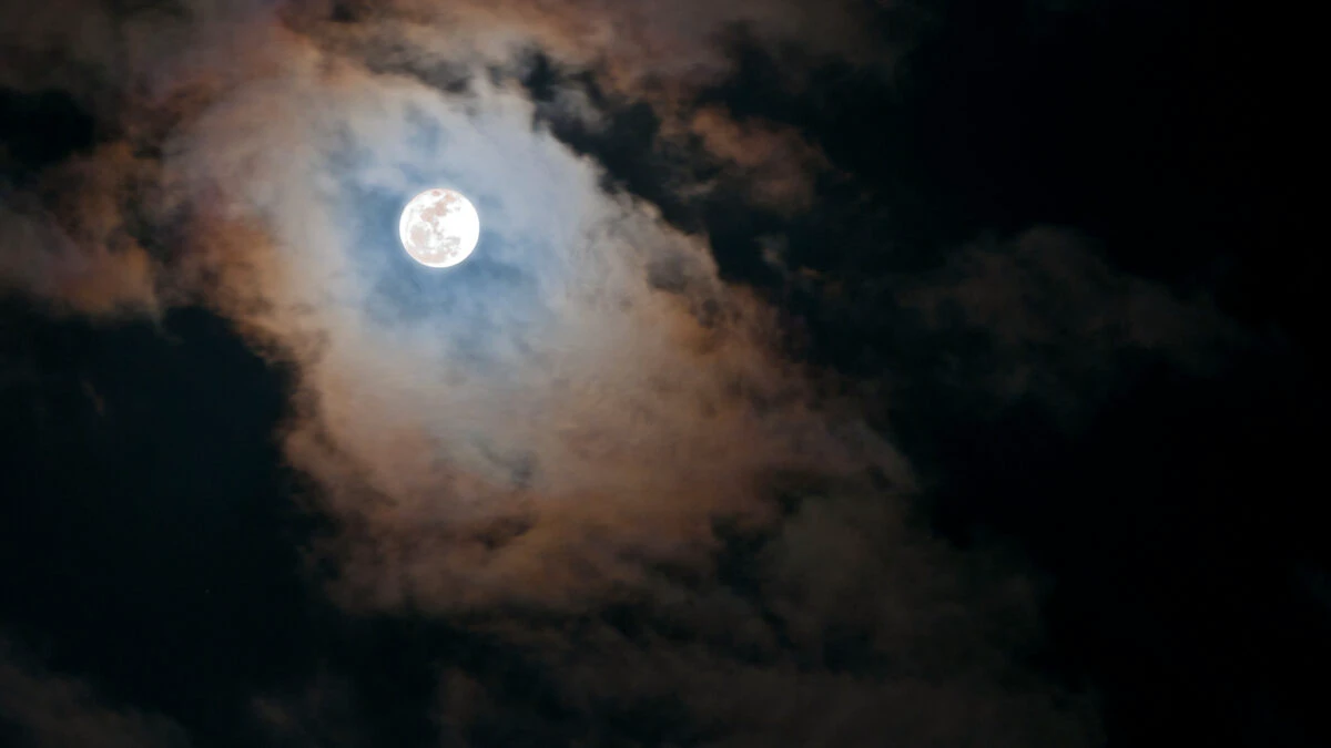 Ce s-ar întâmpla dacă Luna ar dispărea? Impactul asupra vieții de pe Terra ar fi monumental