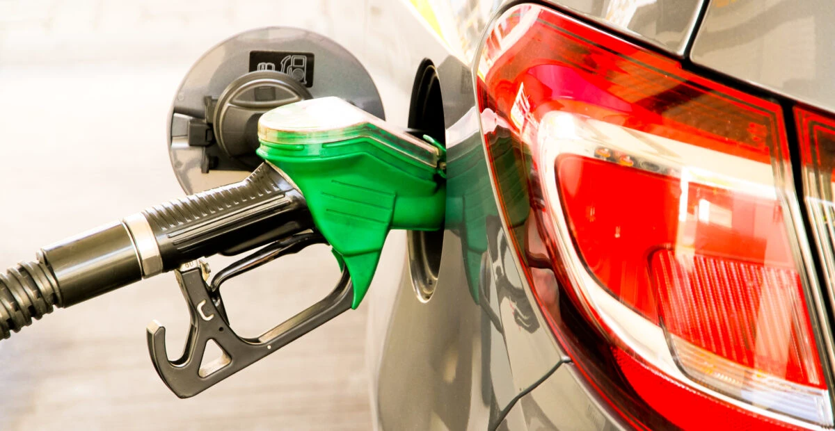 Prețuri carburanți vineri, 9 februarie. Benzina şi motorina s-au scumpit din nou