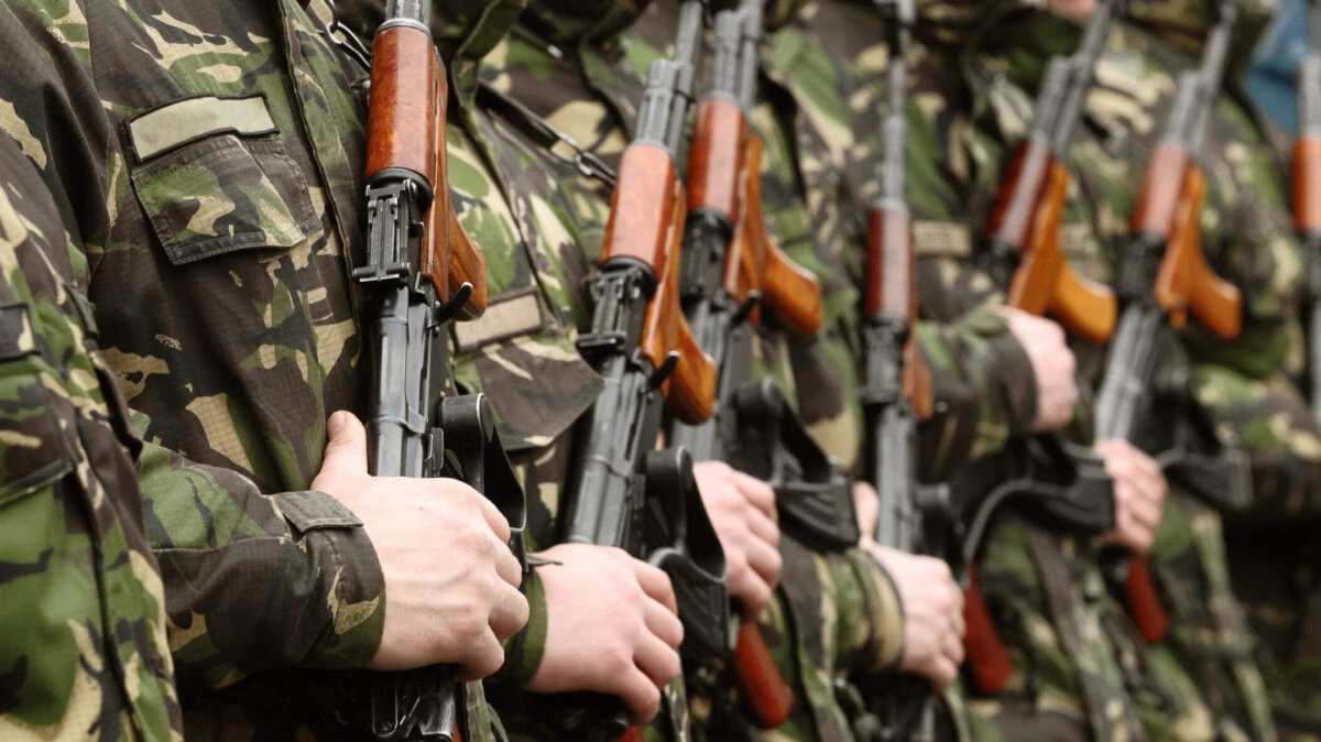 Militarii din Armata Română au interzis! Ce interdicții au cei care vor să îmbrace haina militară