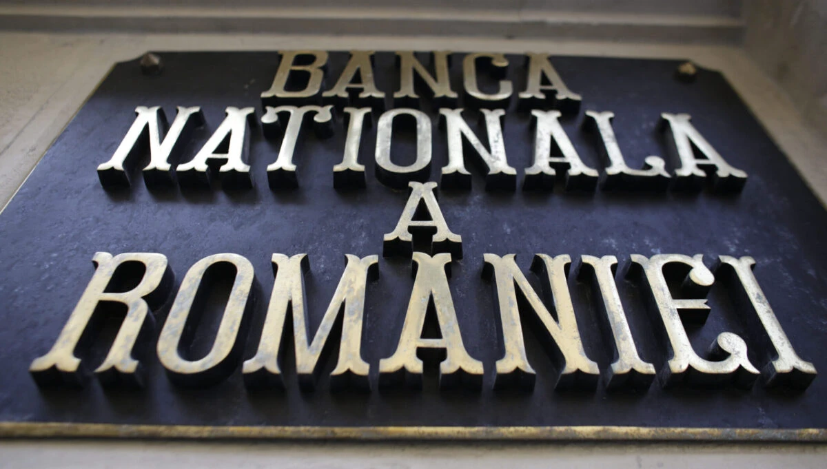 Ce se întâmplă cu banii românilor din bănci. BNR a anunțat acum