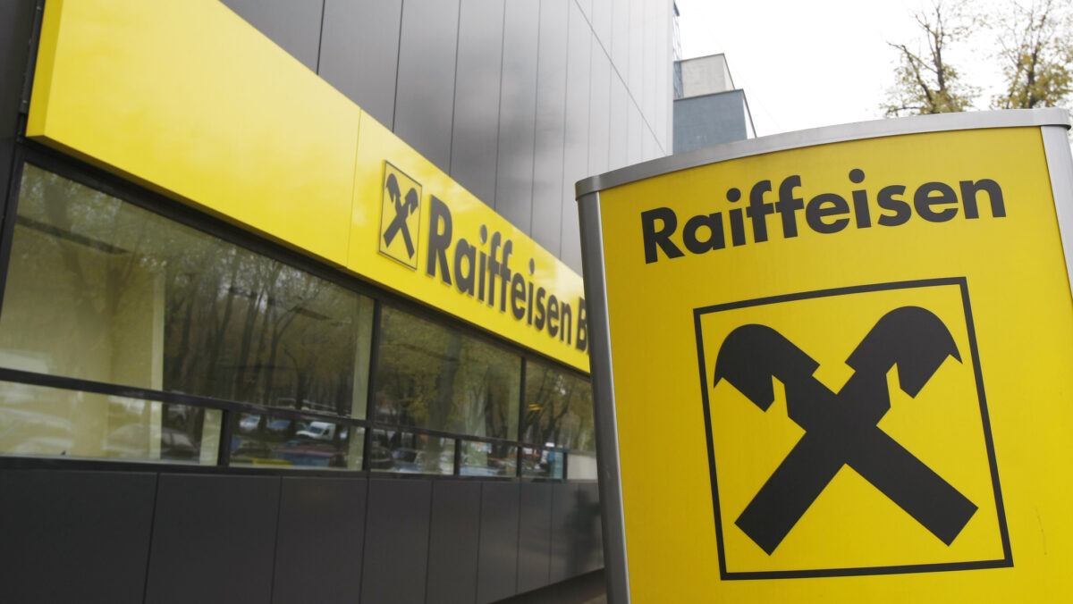 Lovitură pentru Raiffeisen Bank International. Acțiunile băncii au scăzut cu peste 15,5%