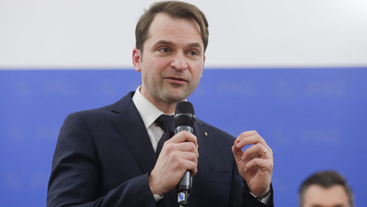 Ministrul Sebastian Burduja: „Avem un potențial extraordinar pentru surse regenerabile de energie“